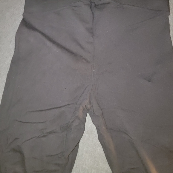 Torrid Active Mesh Detail Ankle Legging - 2XL - Black - Picture 8 of 9